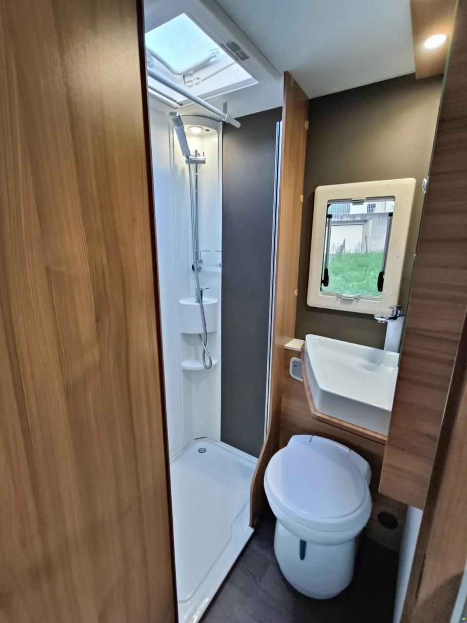 Adria CORAL XL 600 DP