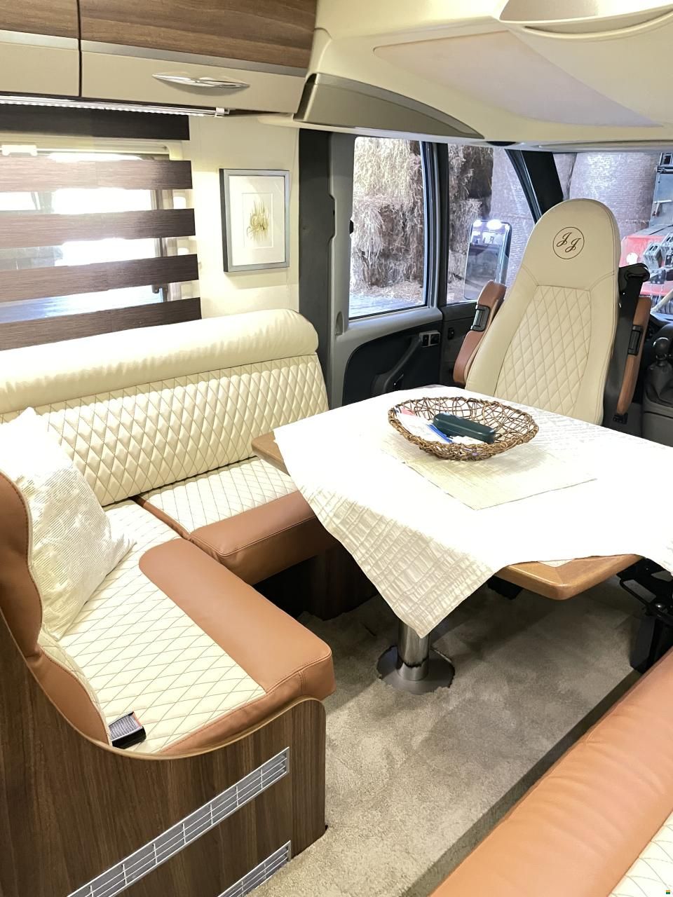 B&uuml;rstner Elegance 900