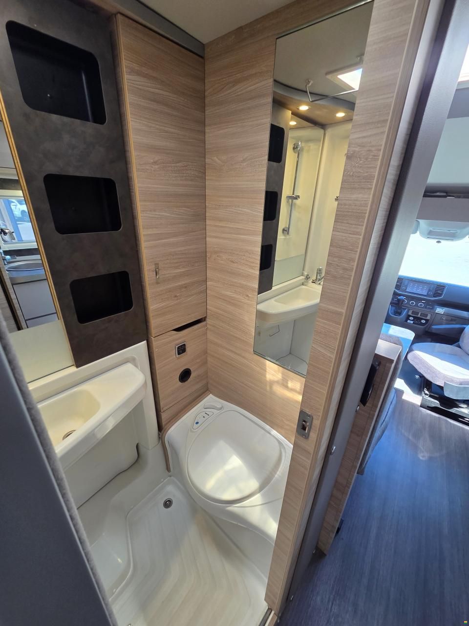 Knaus VAN-TI PlUS 650 MEG