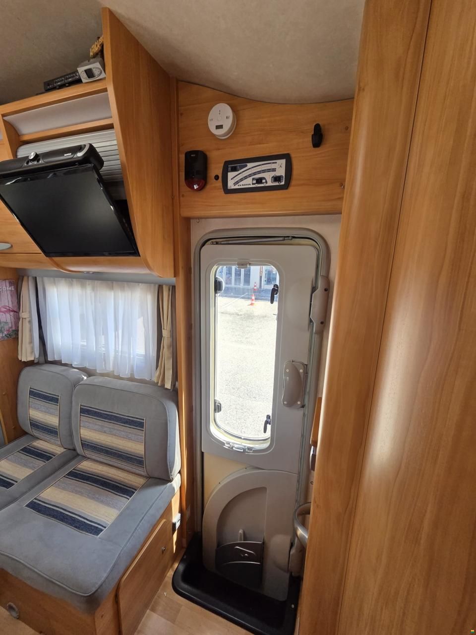 Adria Adriatik S 660 SP Coral Silver