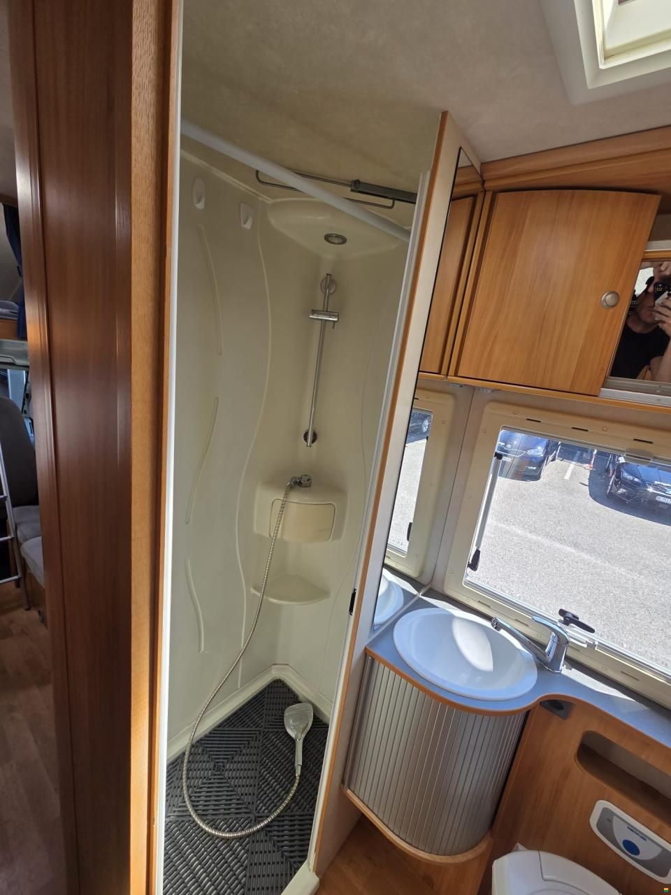 Adria Adriatik S 660 SP Coral Silver
