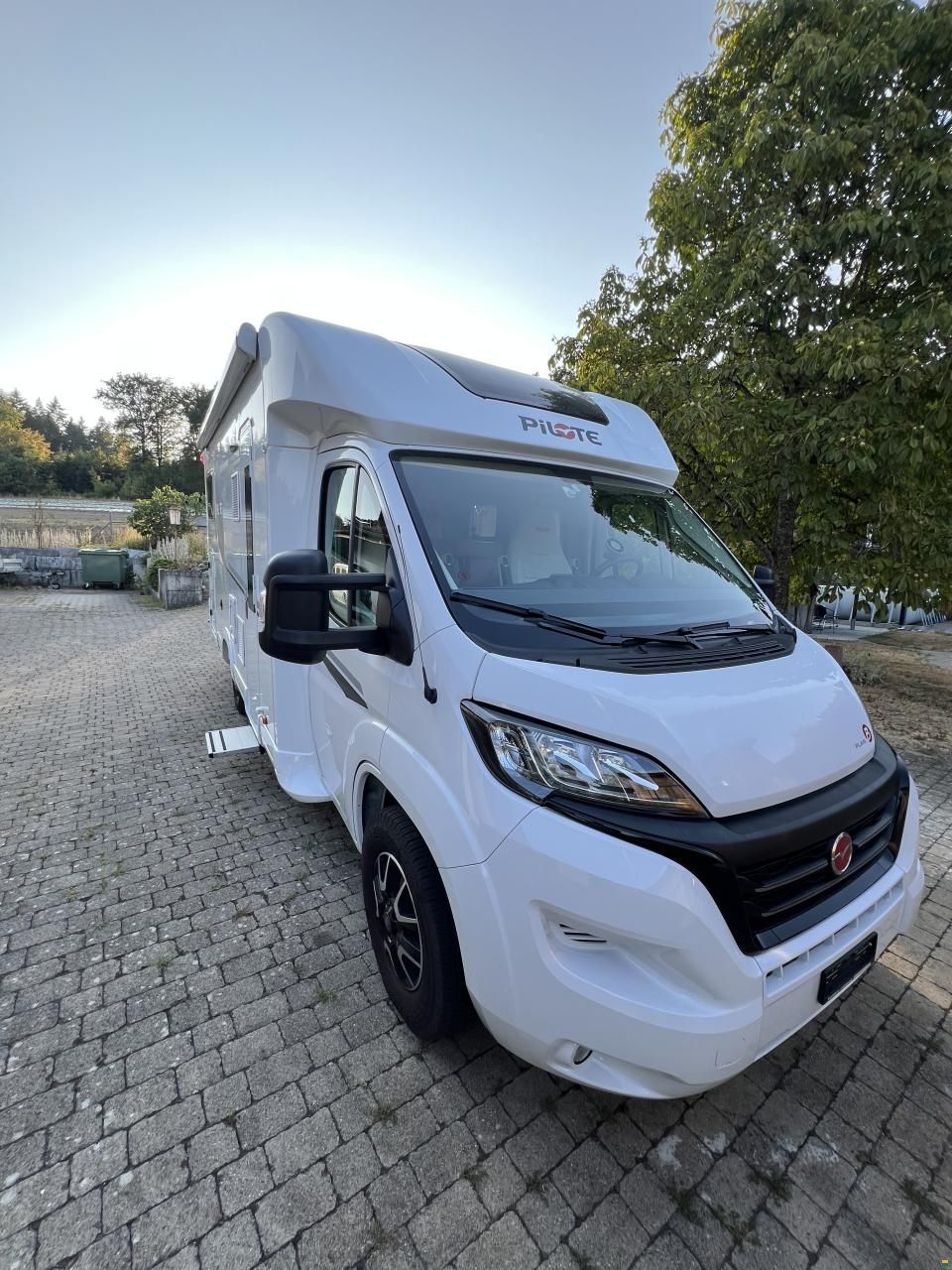 Pilote Pacific P696GJ Expression