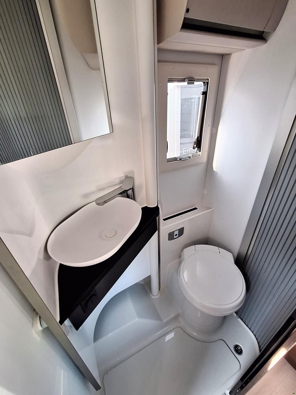 Adria Coral Supreme - MB 650 SL
