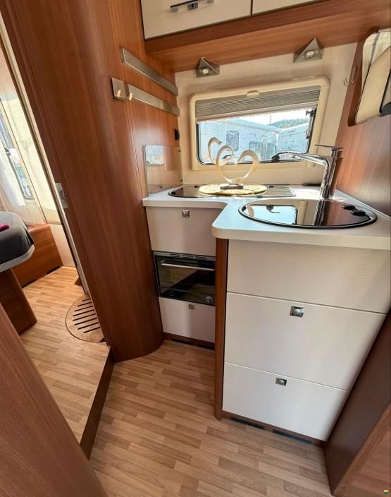 LMC Explorer Sportline I605