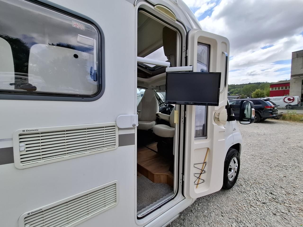 Hymer EXIS t474