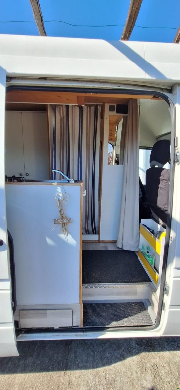 Volkswagen LT28