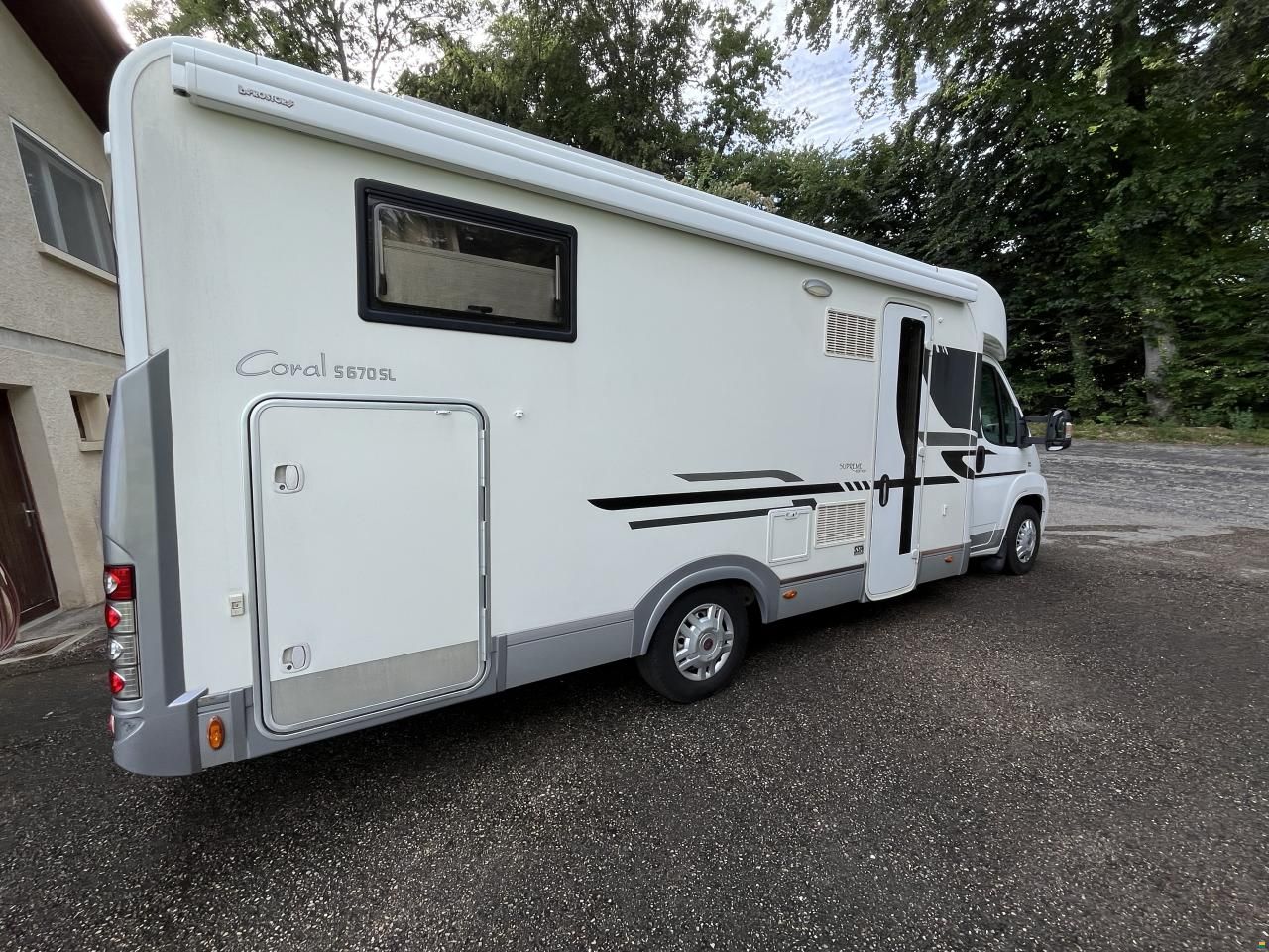 Adria Coral S670SL Suprême édition
