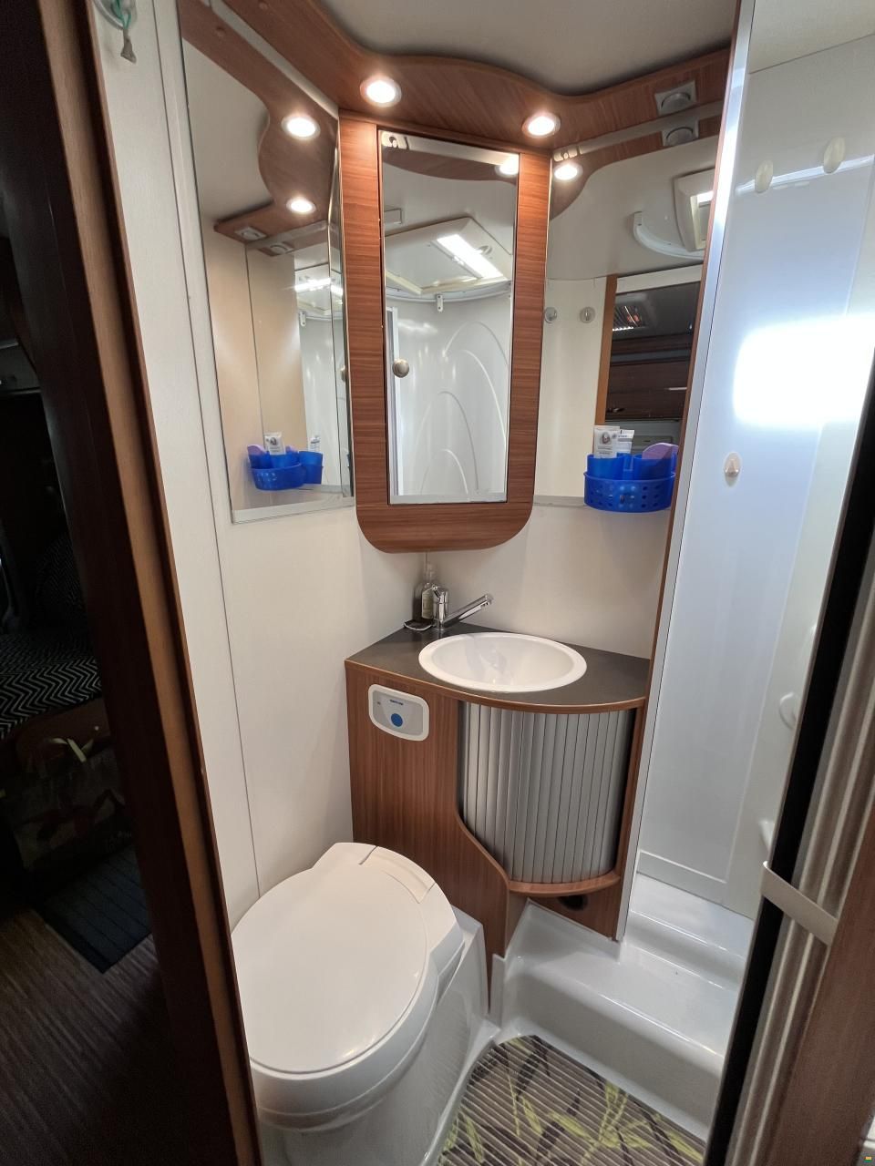 Adria Coral S670SL Suprême édition