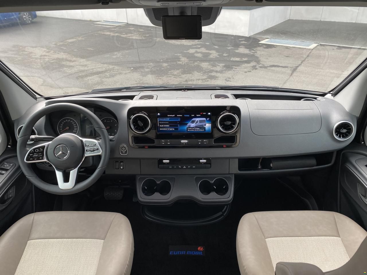 Eura Mobil Profila T 696 EB