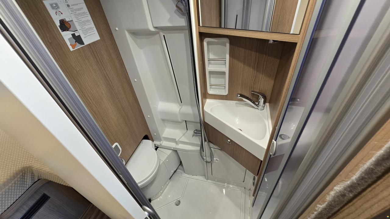 Malibu Van 640 LE "by Carthago"