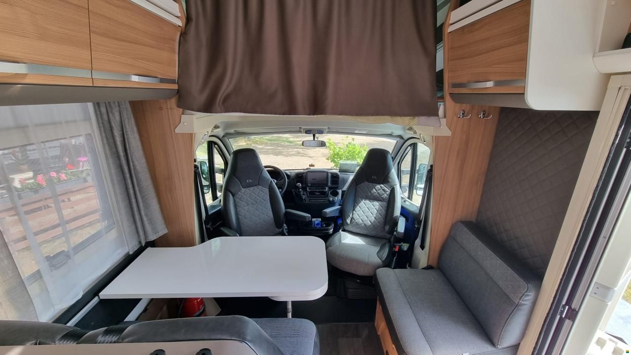 Adria Coral XL 670 SL
