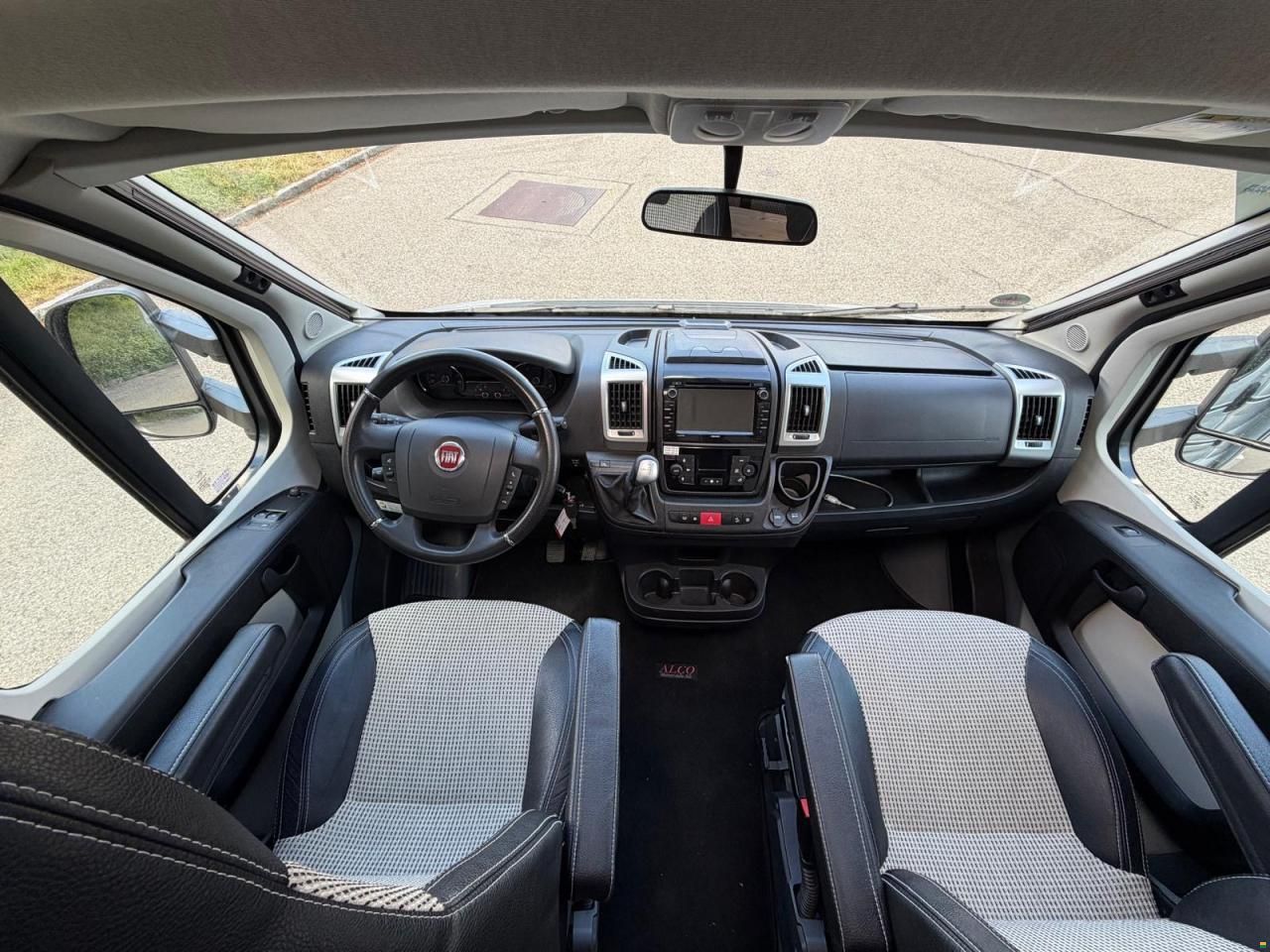 Fiat **2.3 150PS**LMC BREEZER V646**AUTOMAT**