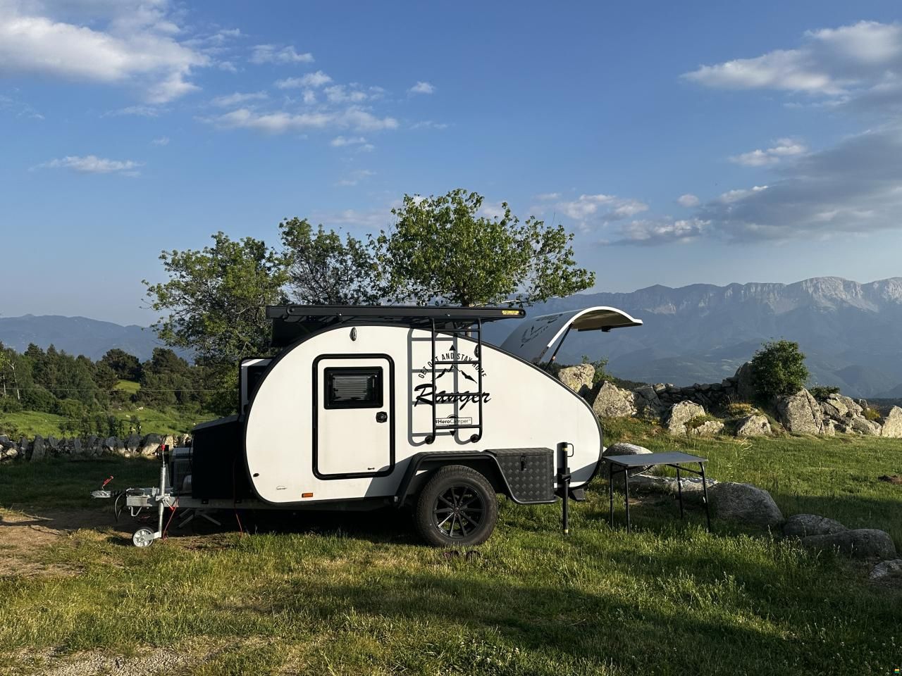 HeroCamper Hot & Cool Edition