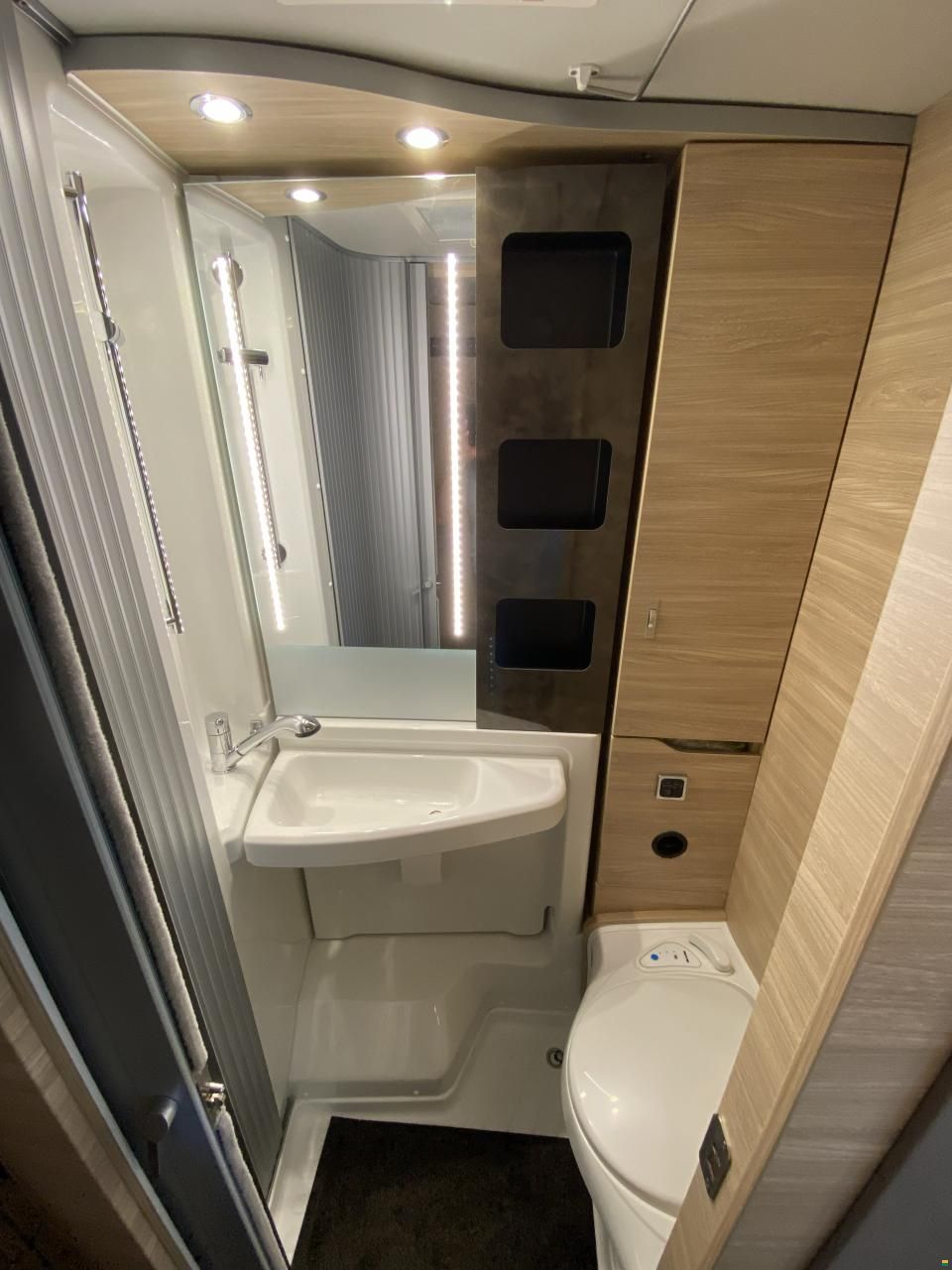 Knaus Van Ti Plus 650 MEG Plat.Selection