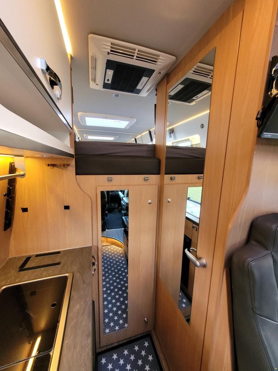 Weinsberg CaraBus 630 MEG OUTLAW