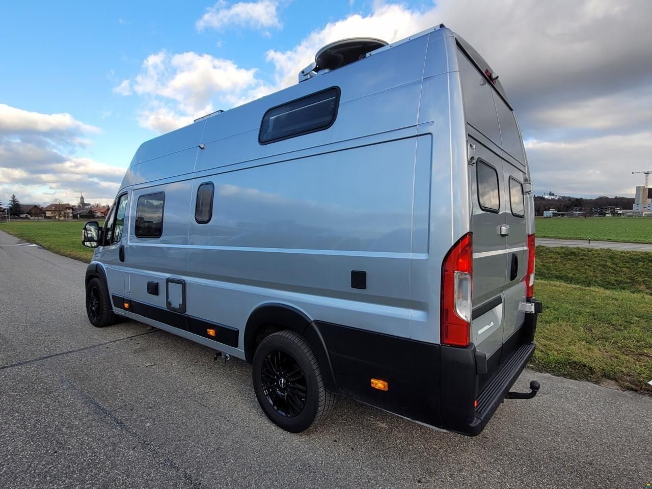 Weinsberg CaraBus 630 MEG OUTLAW