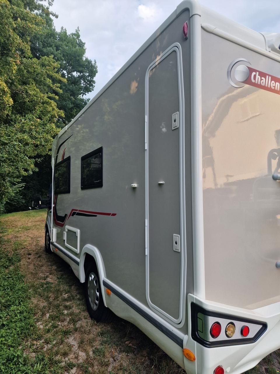 Challenger Grapithe 260