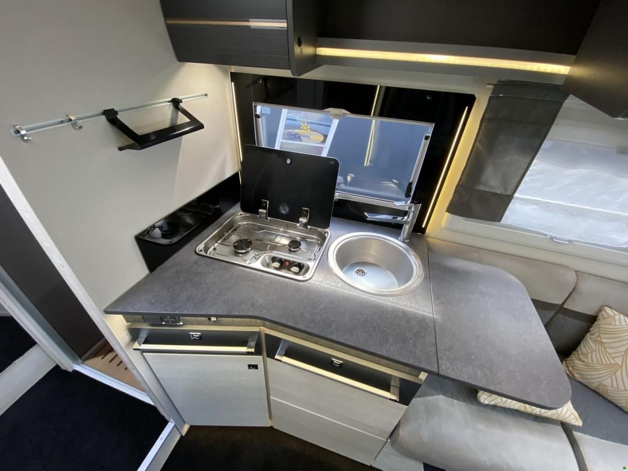 Challenger Graphite 337GA Premium Ford 170 Automat
