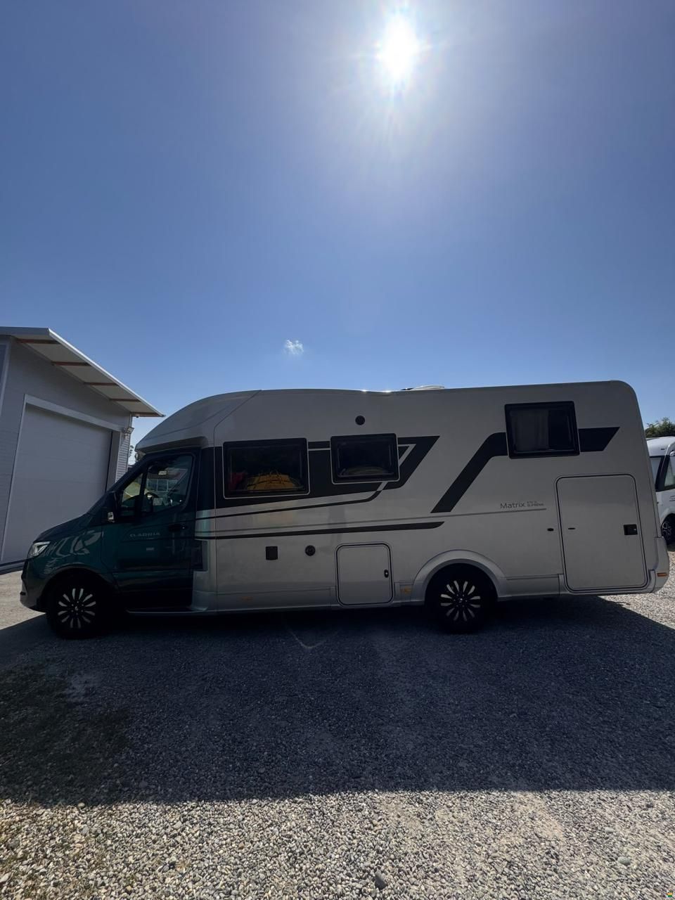 Adria MercedesBenz Matrix Supreme 670 SL