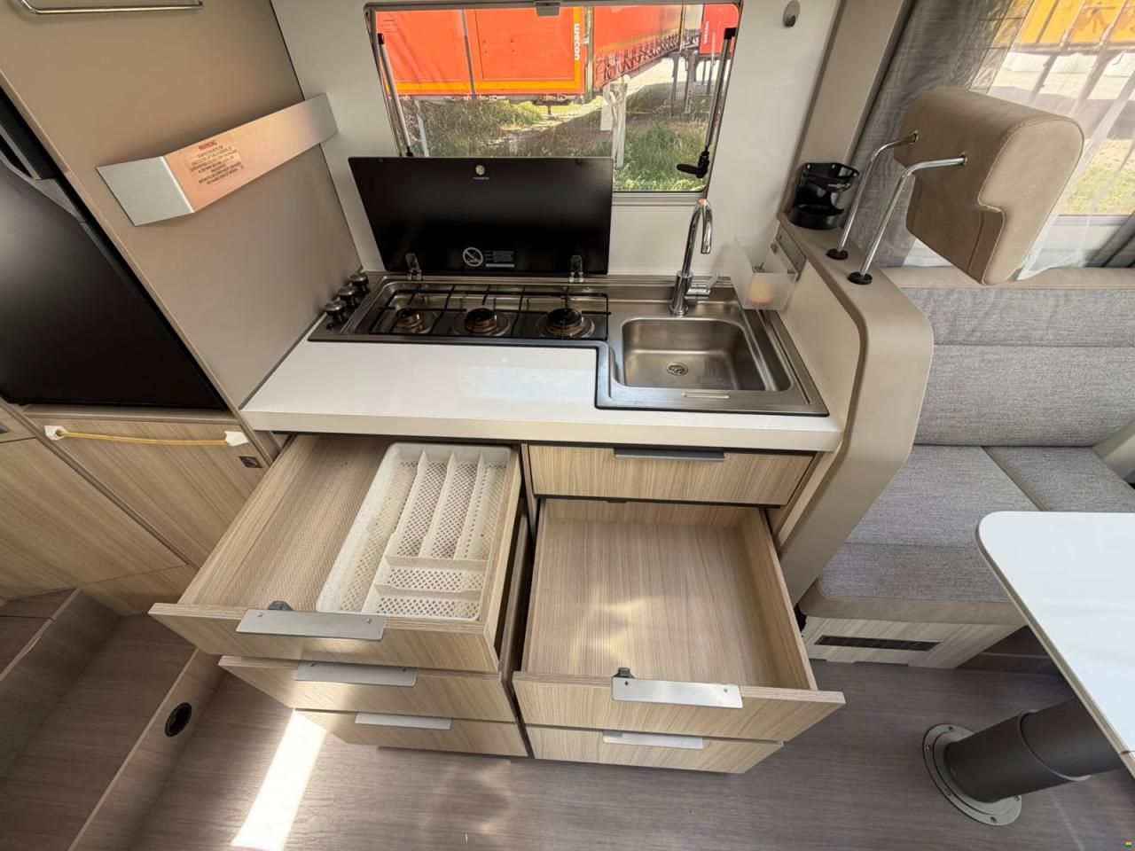 Fiat **ADRIA COMPACT PLUS DL*9GANG STUFENLOS*
