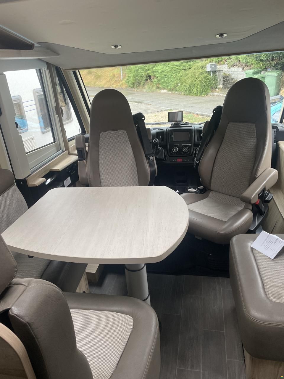 Eura Mobil 695 QB Int. Line