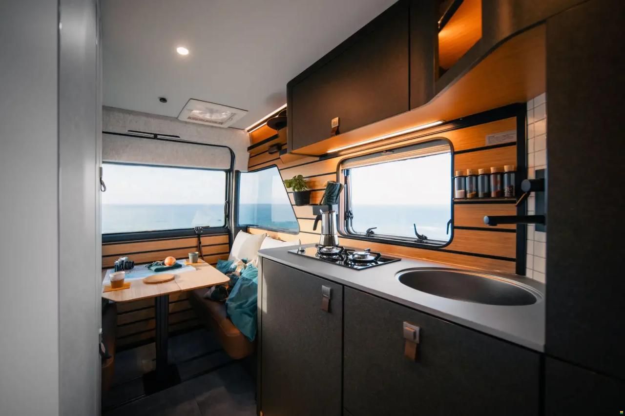 Hymer Venture S