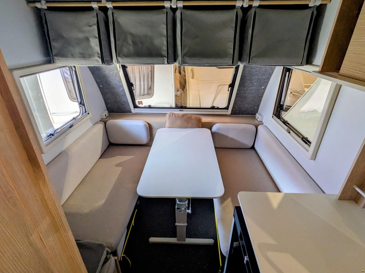 Adria Aviva 360 DK Lite