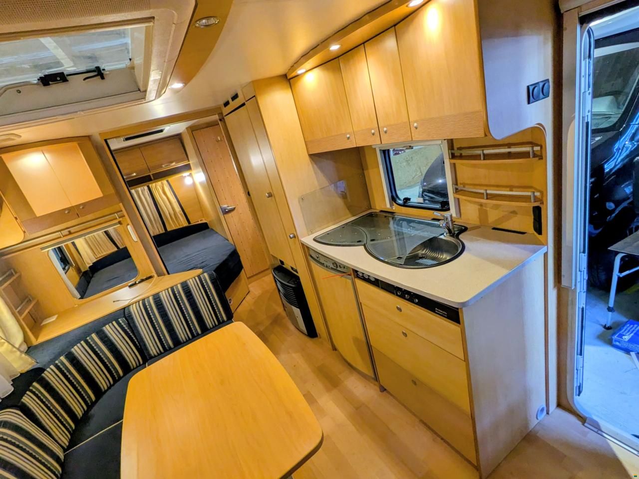 Dethleffs Camper 560 FMK