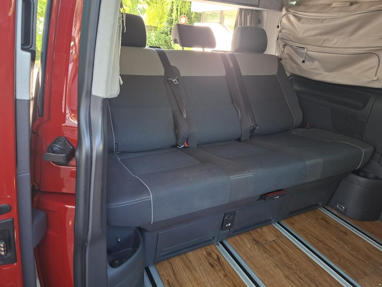 Volkswagen VW T5.1 MULTIVAN / FAMILY CAMPER 5-7SITZ