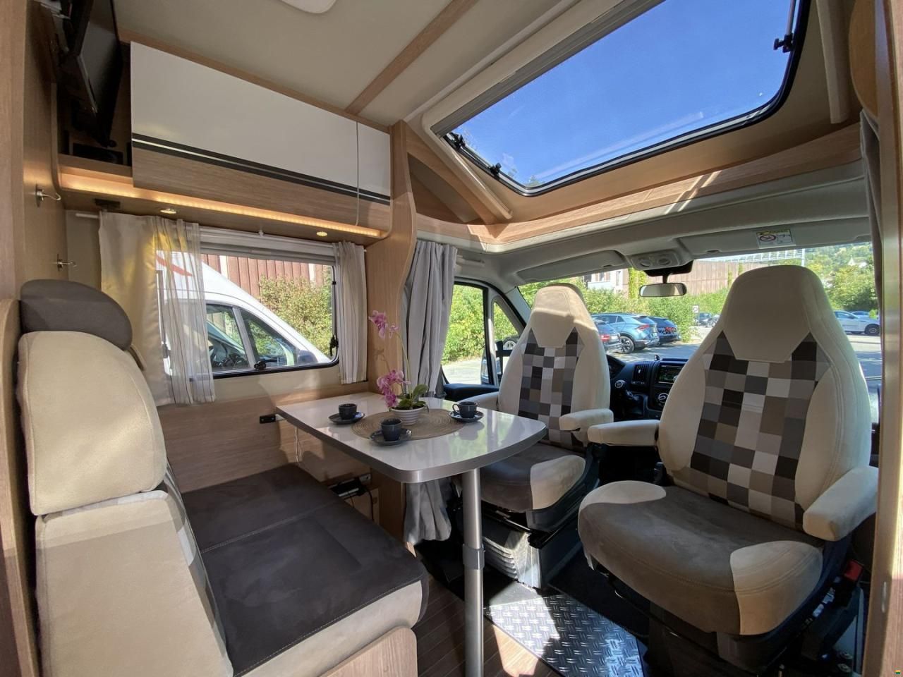 Sunlight T60, Fiat Ducato 2.3MJ 130PS