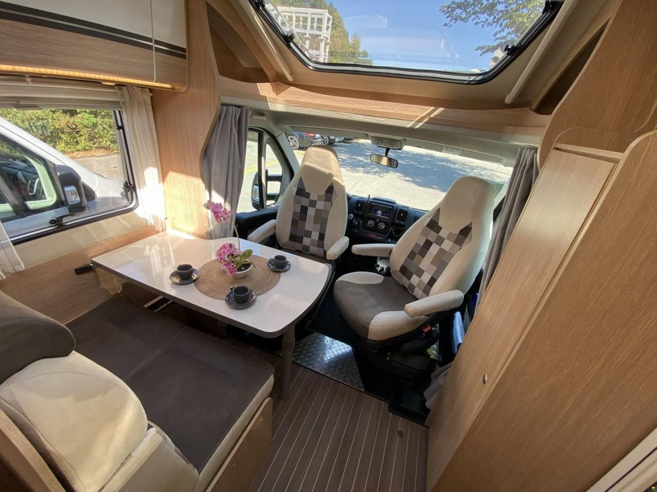 Sunlight T60, Fiat Ducato 2.3MJ 130PS