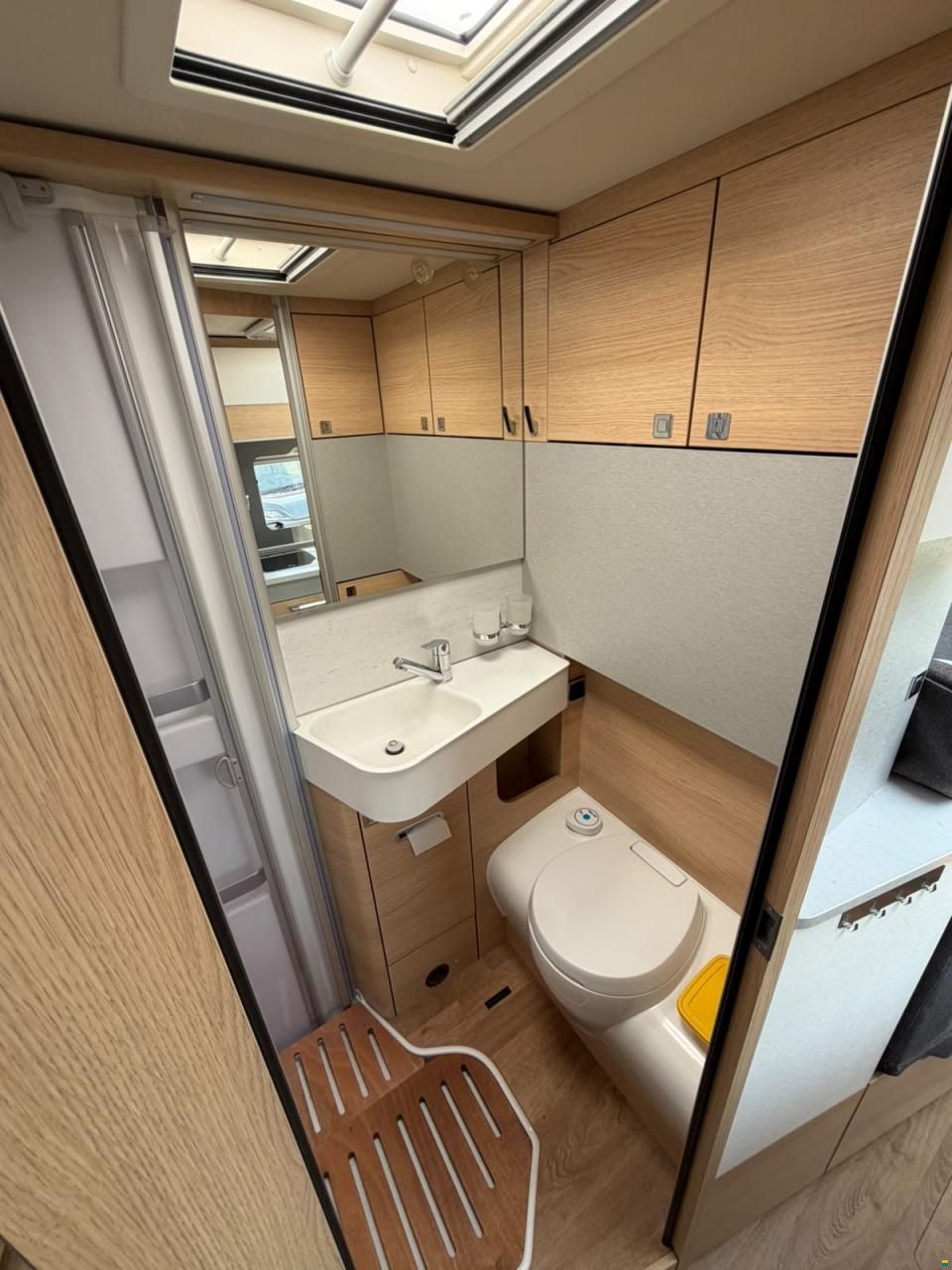 Mercedes Benz ***HYMER 580BMC***NEUWERTIG**LÄNGSBETT**