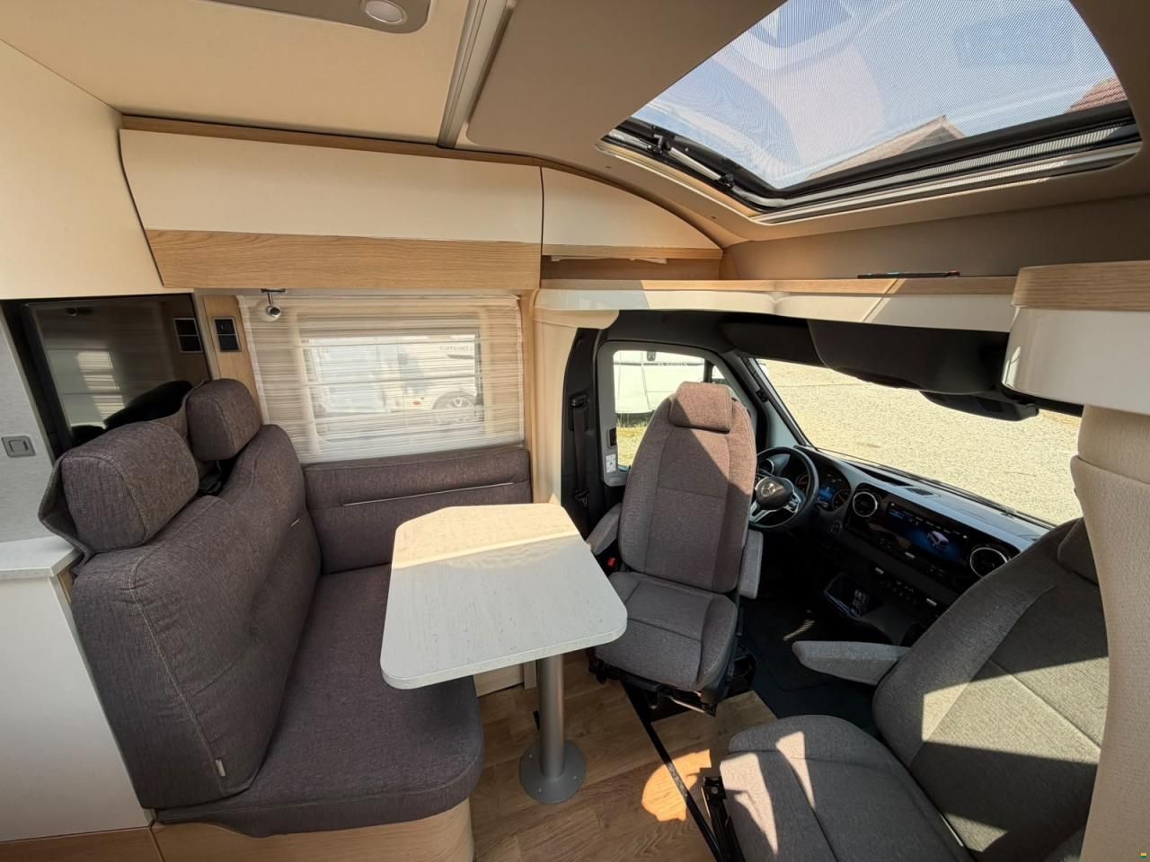 Mercedes Benz ***HYMER 580BMC***NEUWERTIG**LÄNGSBETT**