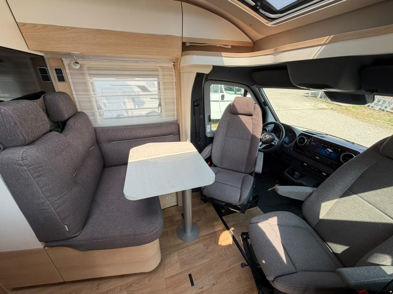 Mercedes Benz ***HYMER 580BMC***NEUWERTIG**LÄNGSBETT**