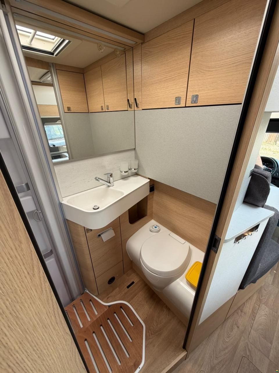 Mercedes Benz ***HYMER 580BMC***NEUWERTIG**LÄNGSBETT**