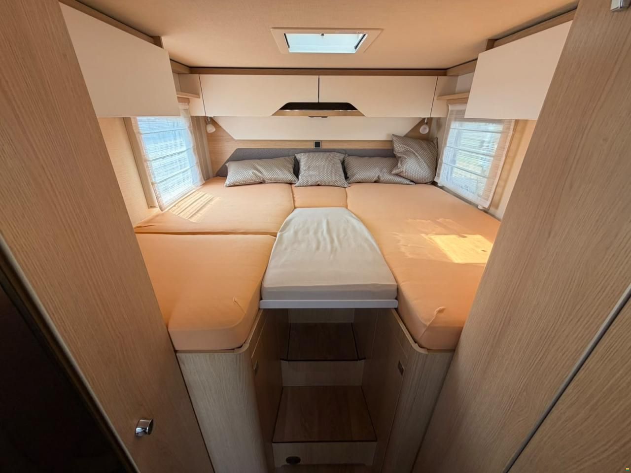 Mercedes Benz ***HYMER 580BMC***NEUWERTIG**LÄNGSBETT**