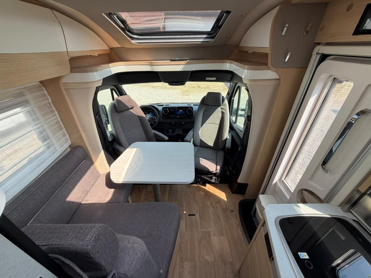 Mercedes Benz ***HYMER 580BMC***NEUWERTIG**LÄNGSBETT**