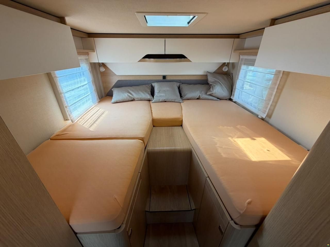 Mercedes Benz ***HYMER 580BMC***NEUWERTIG**LÄNGSBETT**