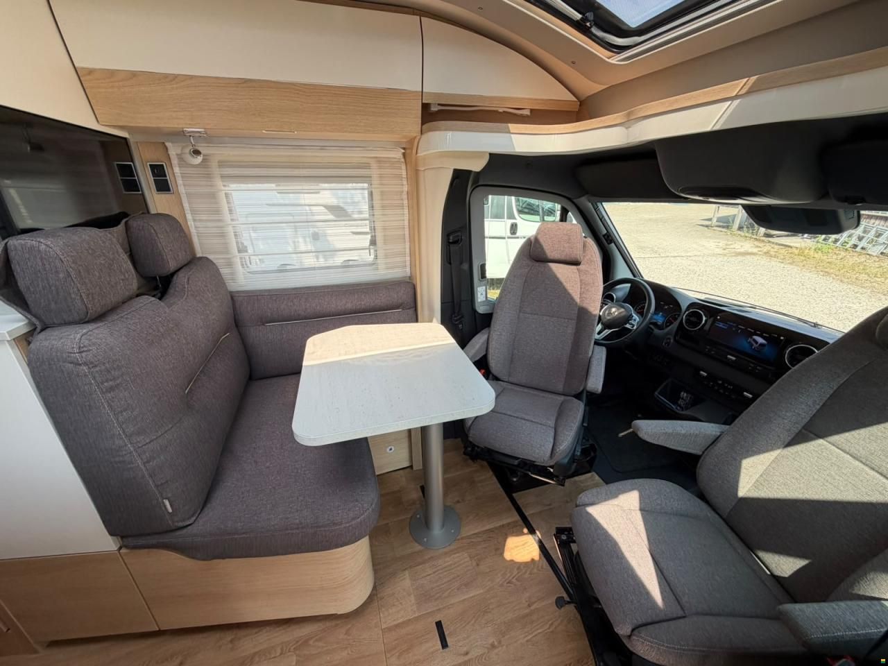 Mercedes Benz ***HYMER 580BMC***NEUWERTIG**LÄNGSBETT**
