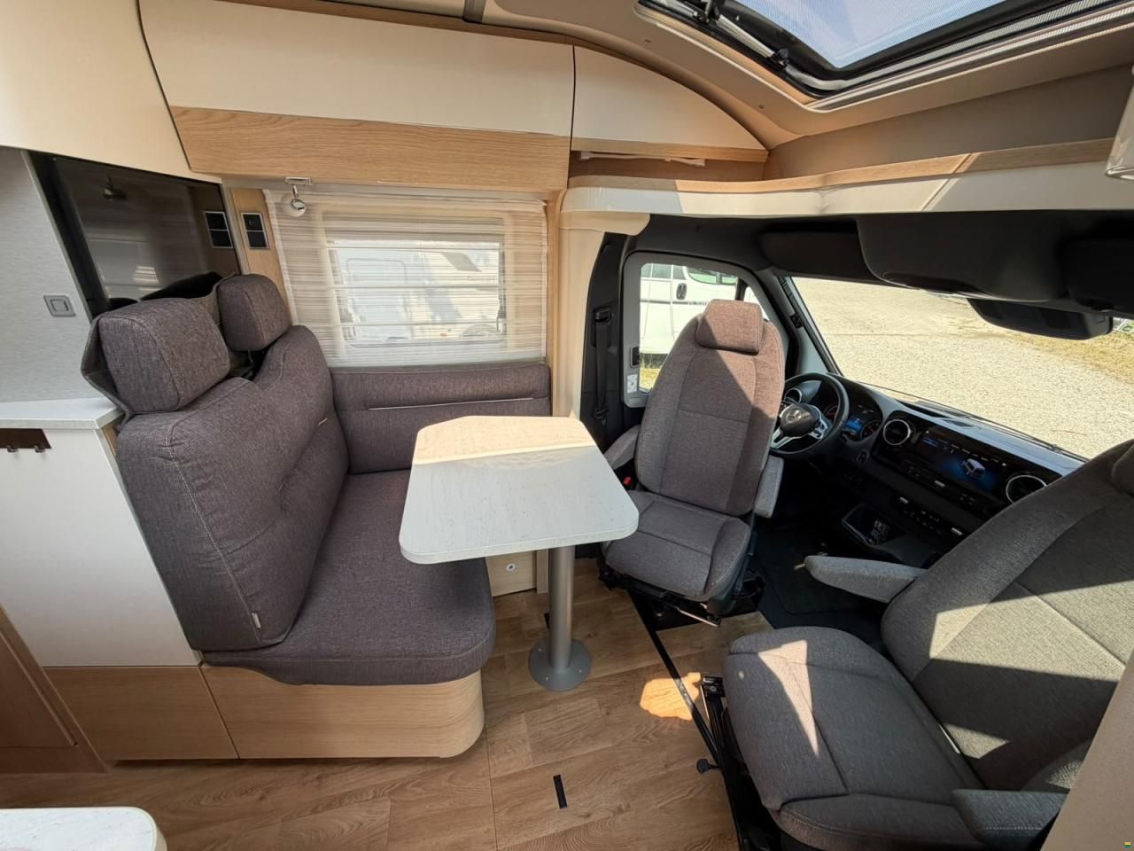 Mercedes Benz ***HYMER 580BMC***NEUWERTIG**LÄNGSBETT**