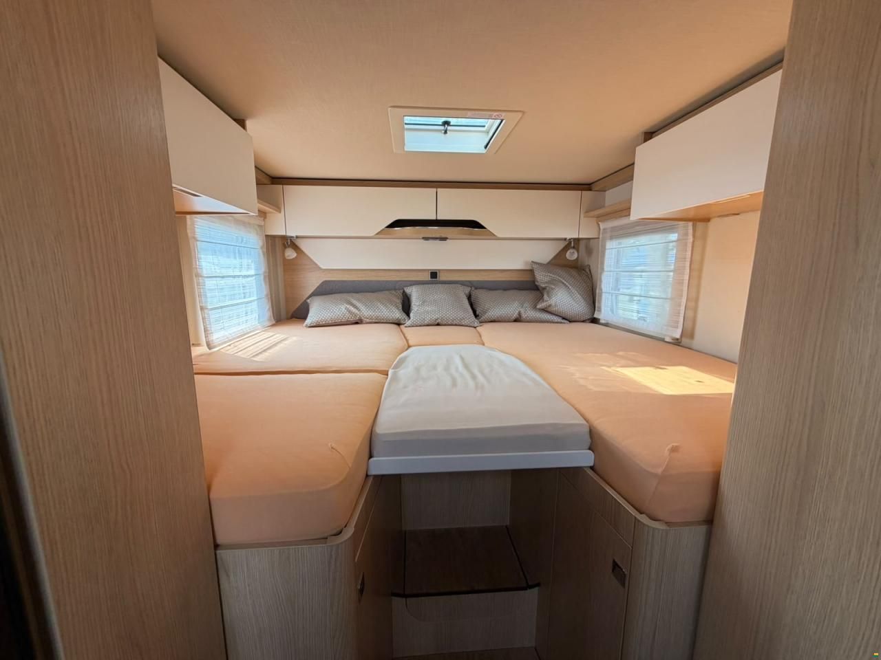 Mercedes Benz ***HYMER 580BMC***NEUWERTIG**LÄNGSBETT**