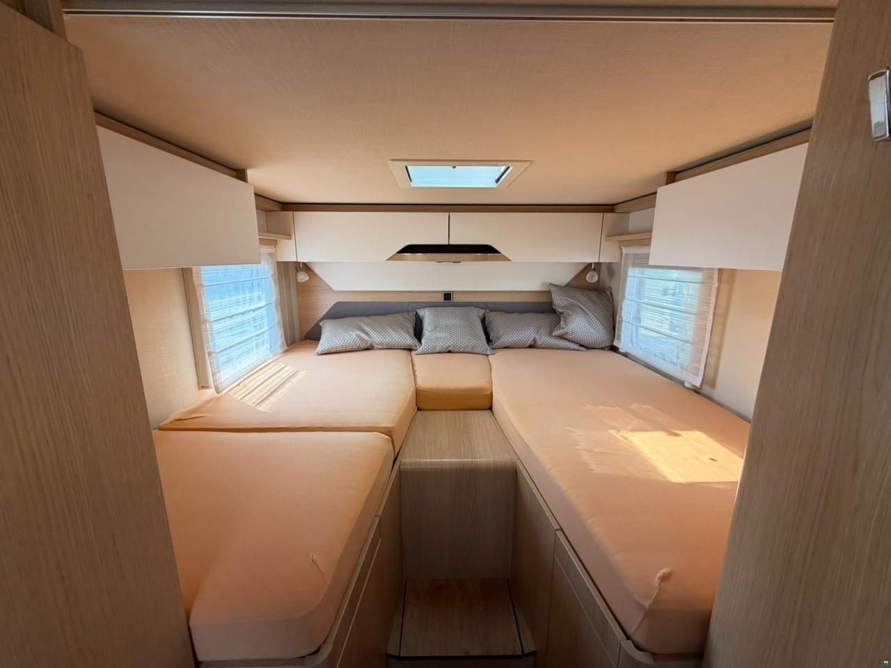 Mercedes Benz ***HYMER 580BMC***NEUWERTIG**LÄNGSBETT**