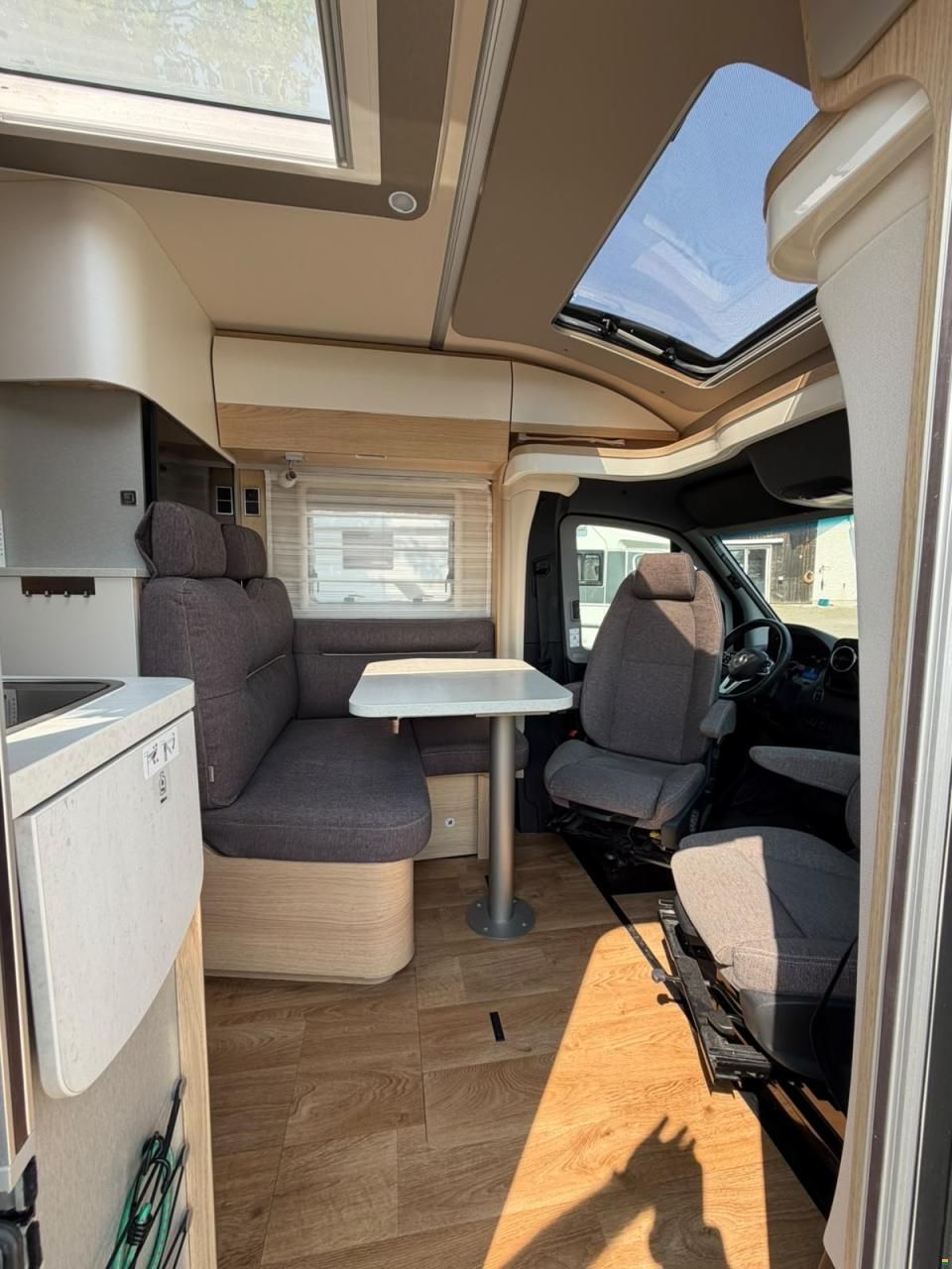 Mercedes Benz ***HYMER 580BMC***NEUWERTIG**LÄNGSBETT**