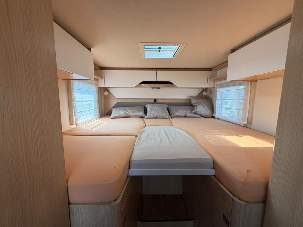 Mercedes Benz ***HYMER 580BMC***NEUWERTIG**LÄNGSBETT**