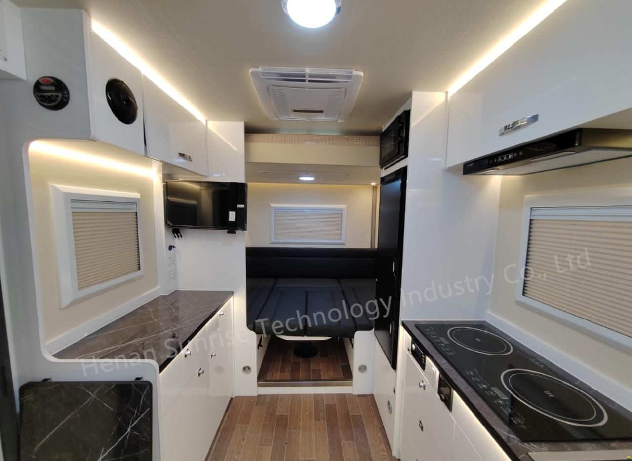 CS-Reisemobile STEYR 1291 4X4 MIT SOC 5015ER Wohnkoffer