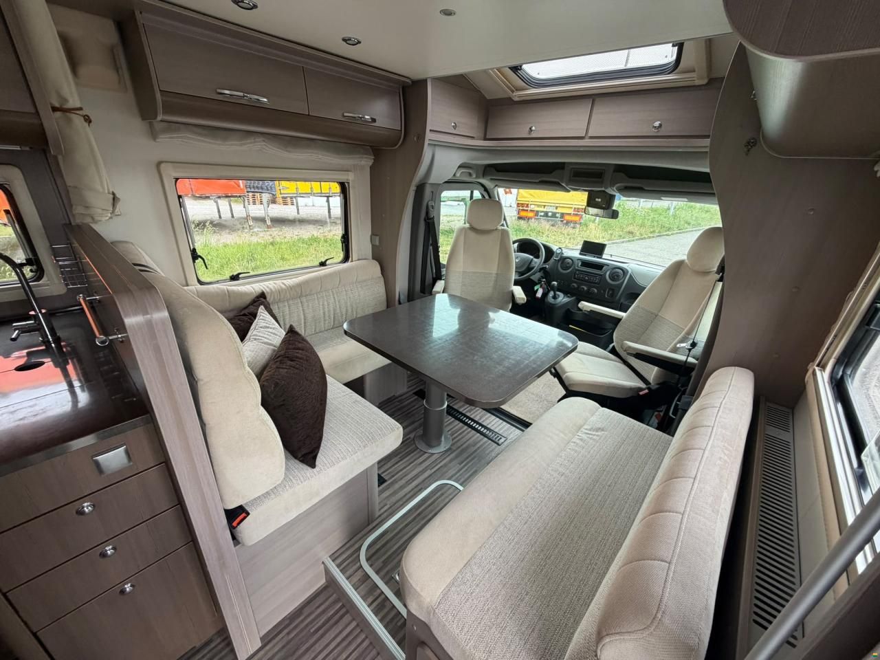 Renault *ADRIA*MATRIX*AUTOMAT*LÄNGSBETT*HUBBETT*
