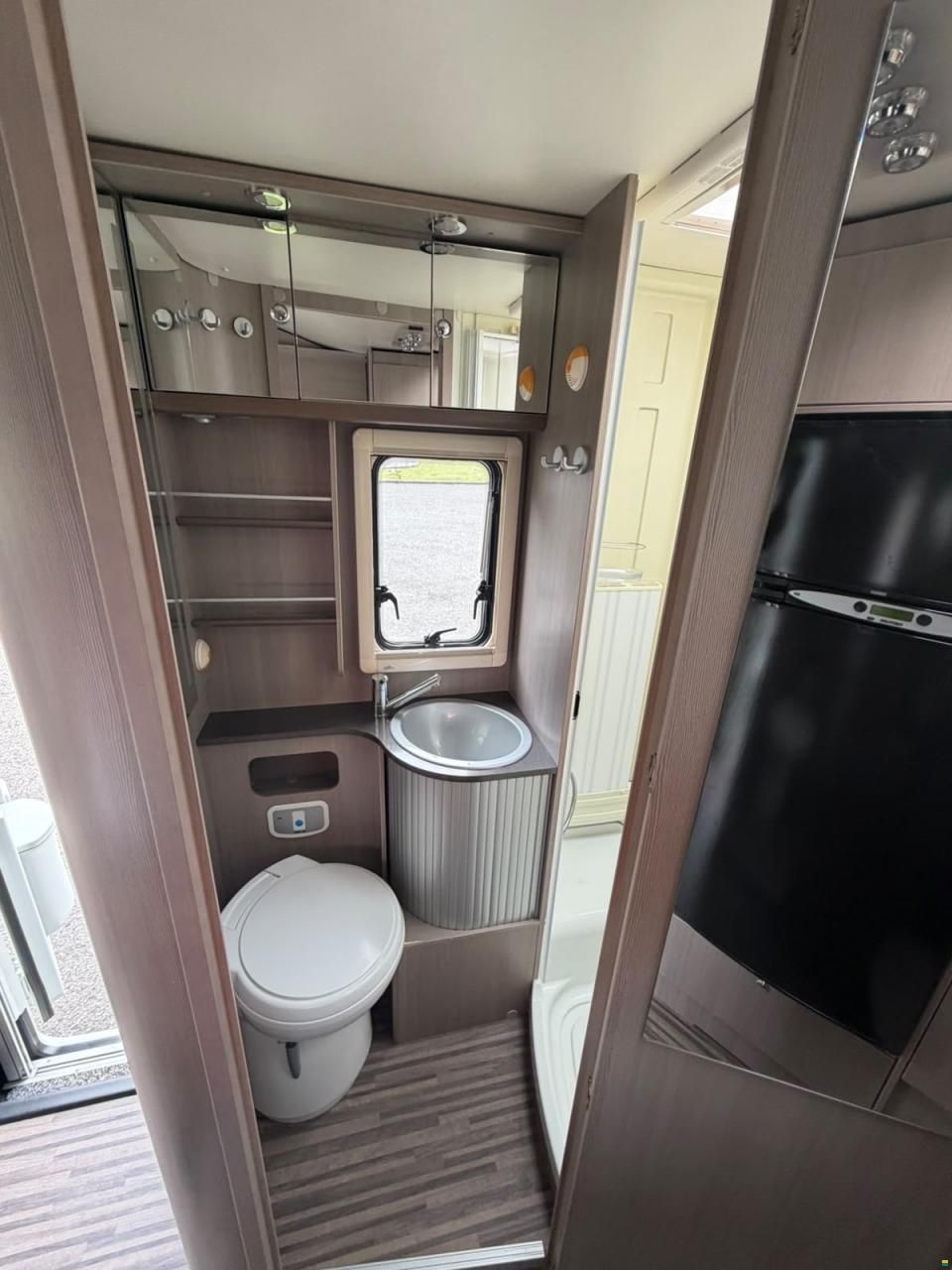 Renault *ADRIA*MATRIX*AUTOMAT*LÄNGSBETT*HUBBETT*