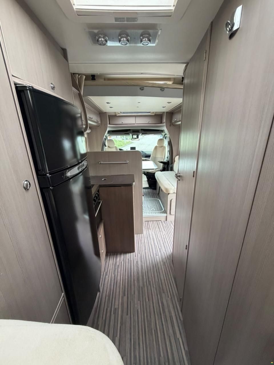 Renault *ADRIA*MATRIX*AUTOMAT*LÄNGSBETT*HUBBETT*