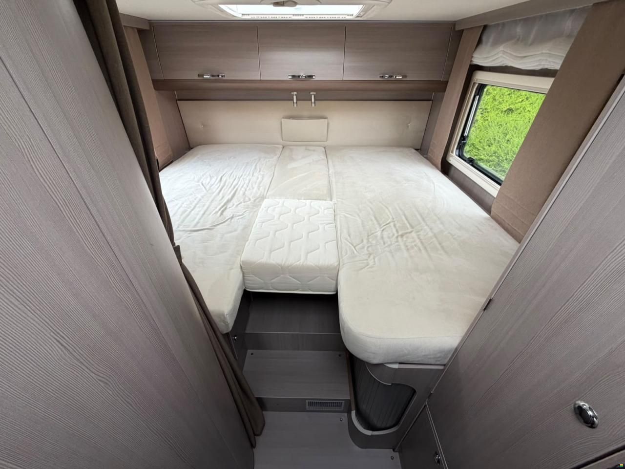 Renault *ADRIA*MATRIX*AUTOMAT*LÄNGSBETT*HUBBETT*