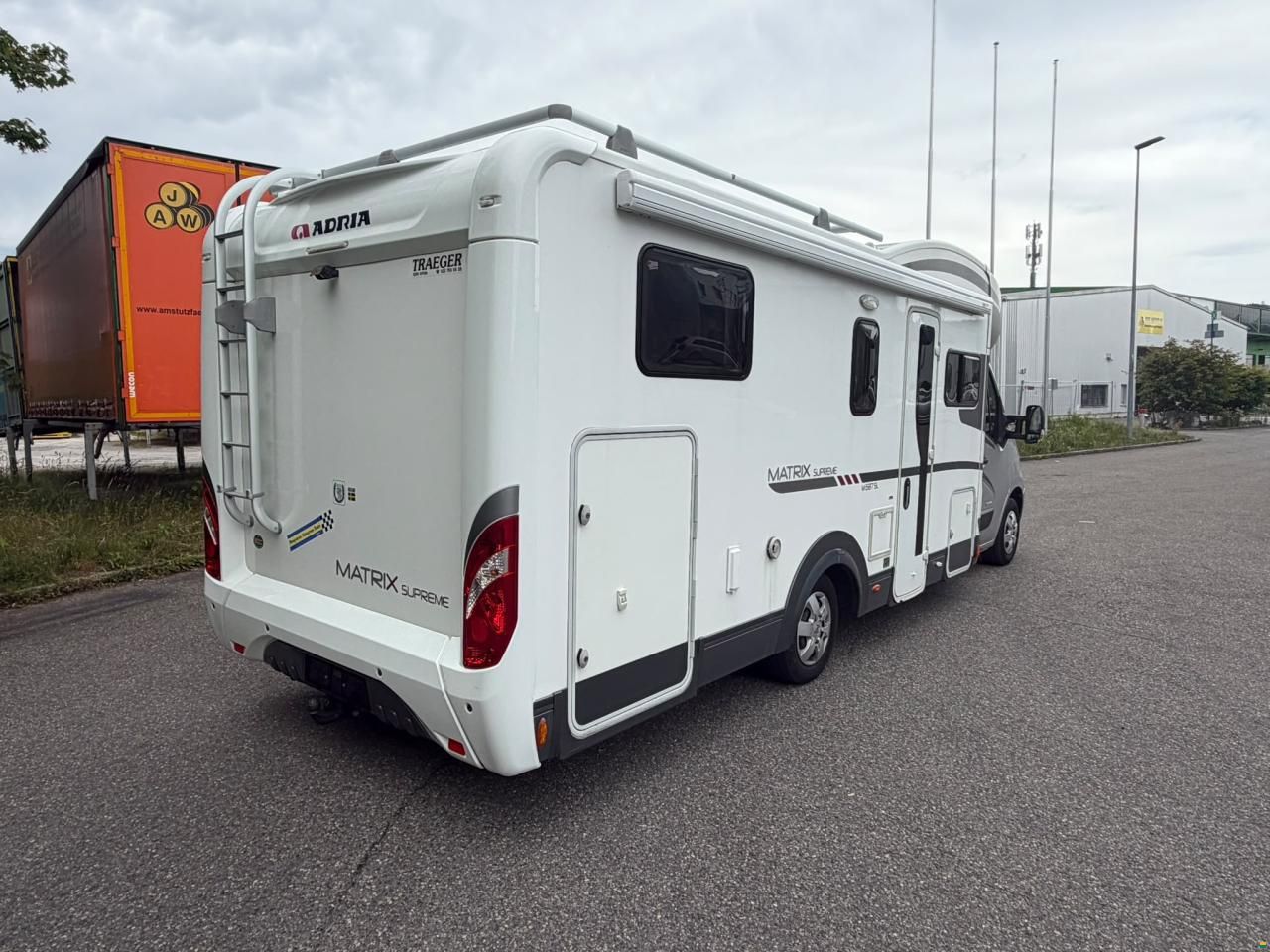 Renault *ADRIA*MATRIX*AUTOMAT*LÄNGSBETT*HUBBETT*